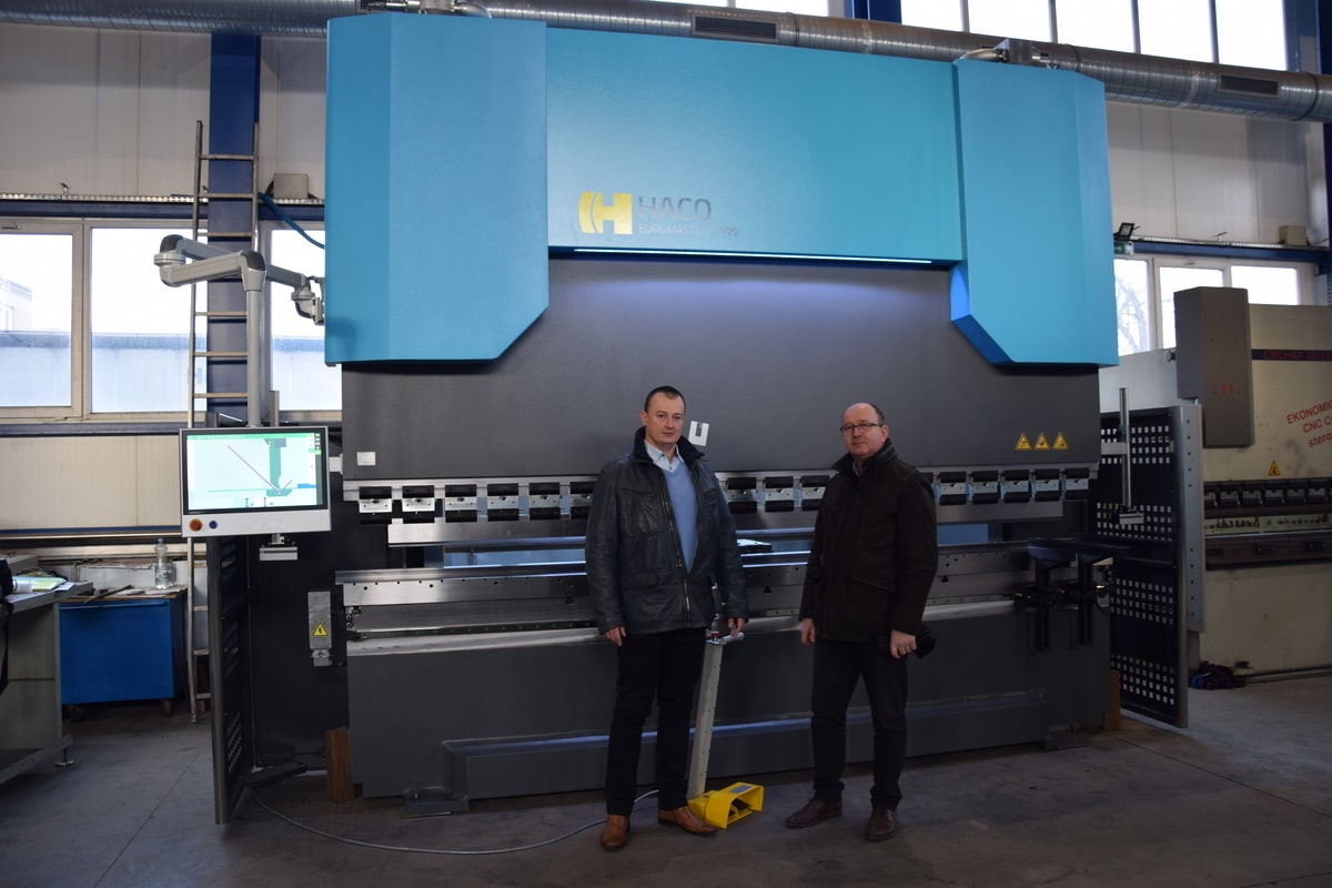 Máy cắt tôn Haco